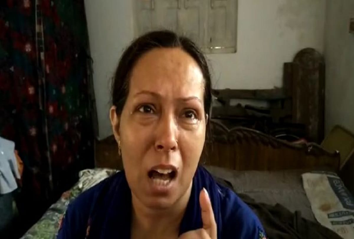 Daughter arrested for murdering mother and Father in Gorakhpur