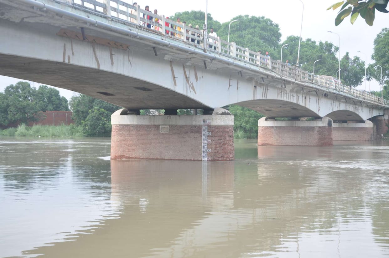 mau news flood