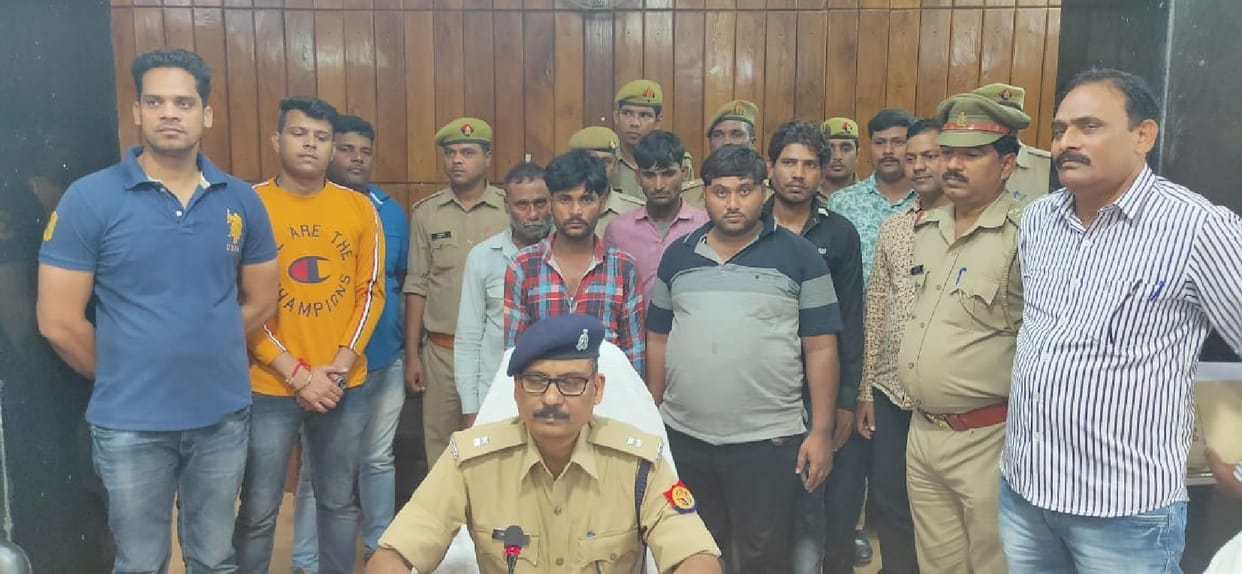 Five inter-district cattle smugglers arrested