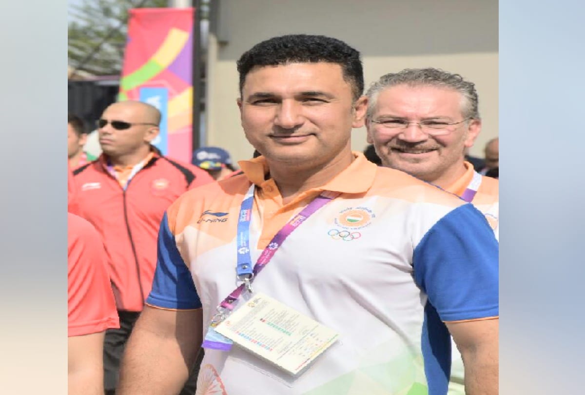 Boxer Vijendra and Akhil have been trained by Dr. Karnjit singh