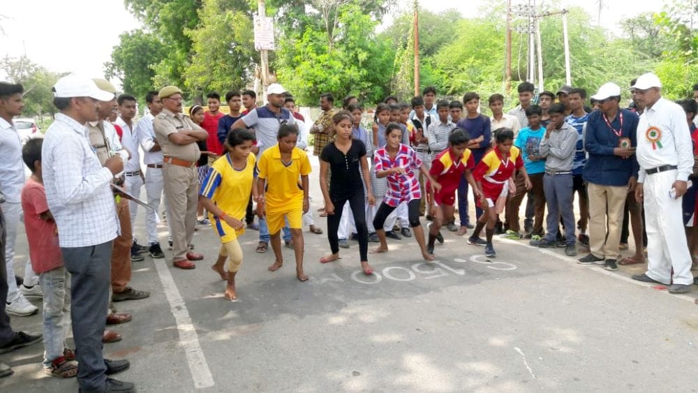Deepender and Pinki won the 1500 m race