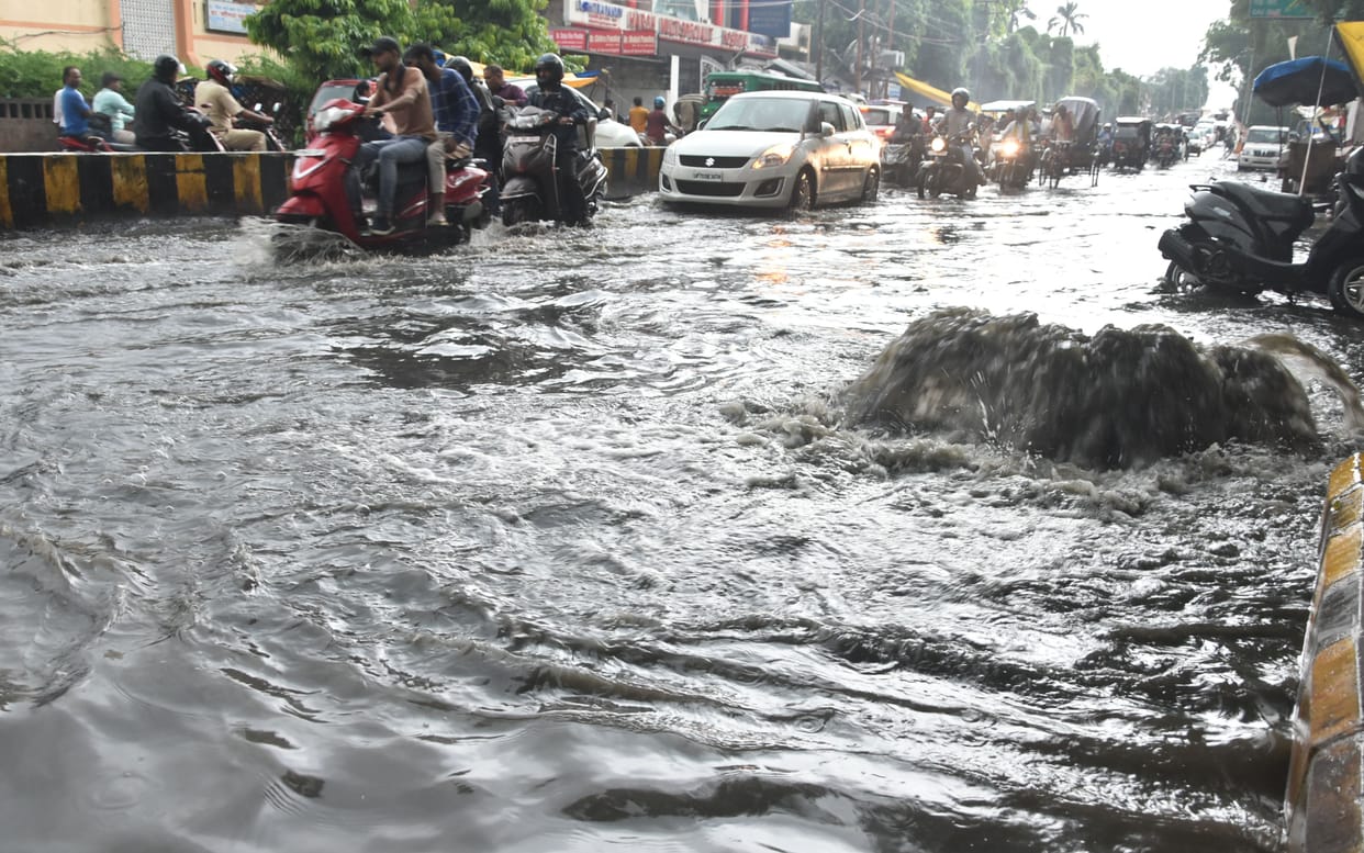 Heavy rain in Prayagraj