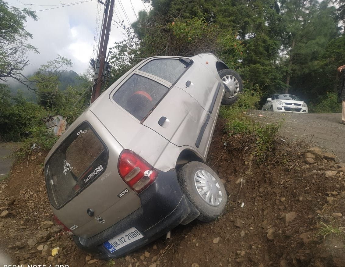 Young man asked for lift, then escaped with car