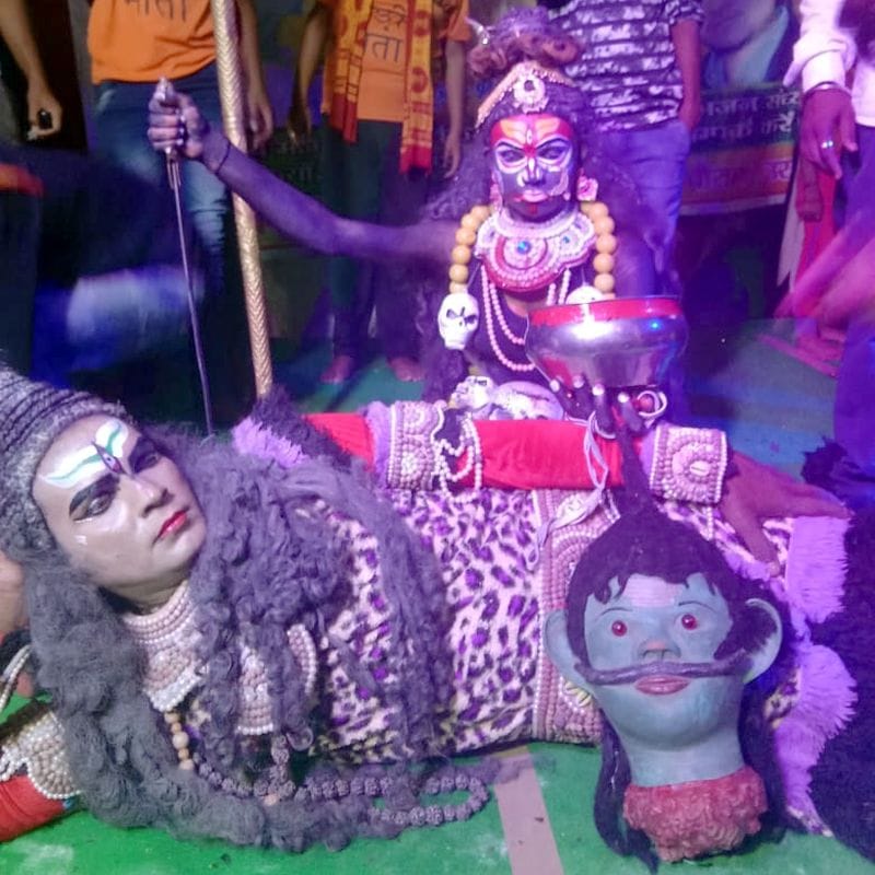 The devotees sought happiness by worshiping Skandmata