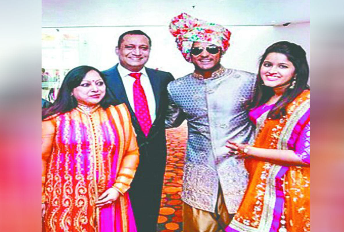 Maynak Agarwal Smashes First Double Century Celebration in Grands Mother Home