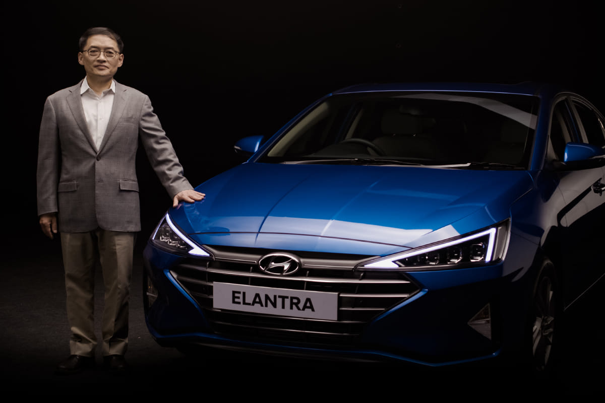 Hyundai launched India’s First Fully Connected Premium Sedan New 2019 ELANTRA