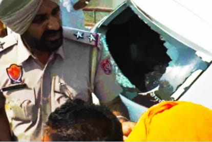 Villagers hostage narcotics team in Garhshankar