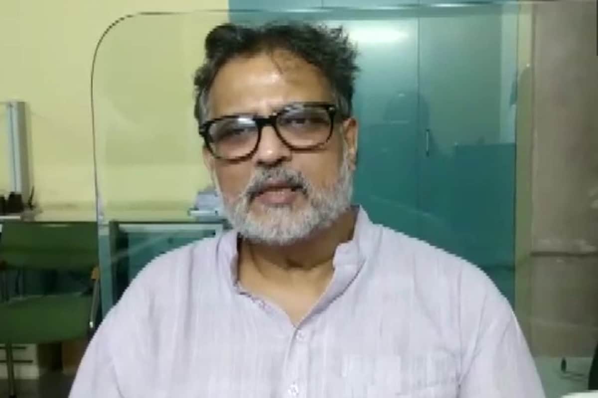 Tusshar Gandhi befitting reply to kangana ranaut he says Even raising the other cheek for a slap is an act of courage not everyone can do it