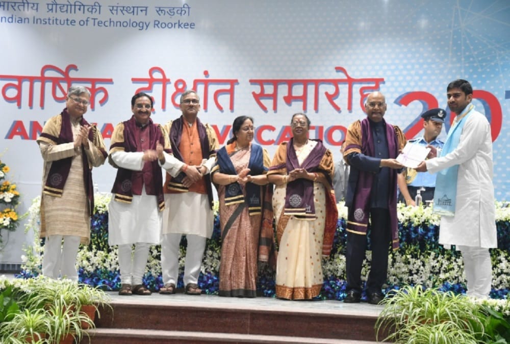 IIT Roorkee Convocation: President Ramnath Kovind Gives Degree To Students photos