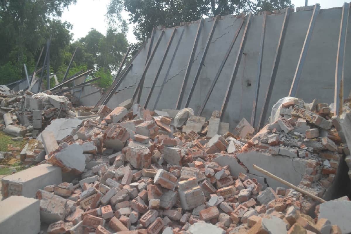 Police freed possession of two crore land of illegal occupation in Baghpat