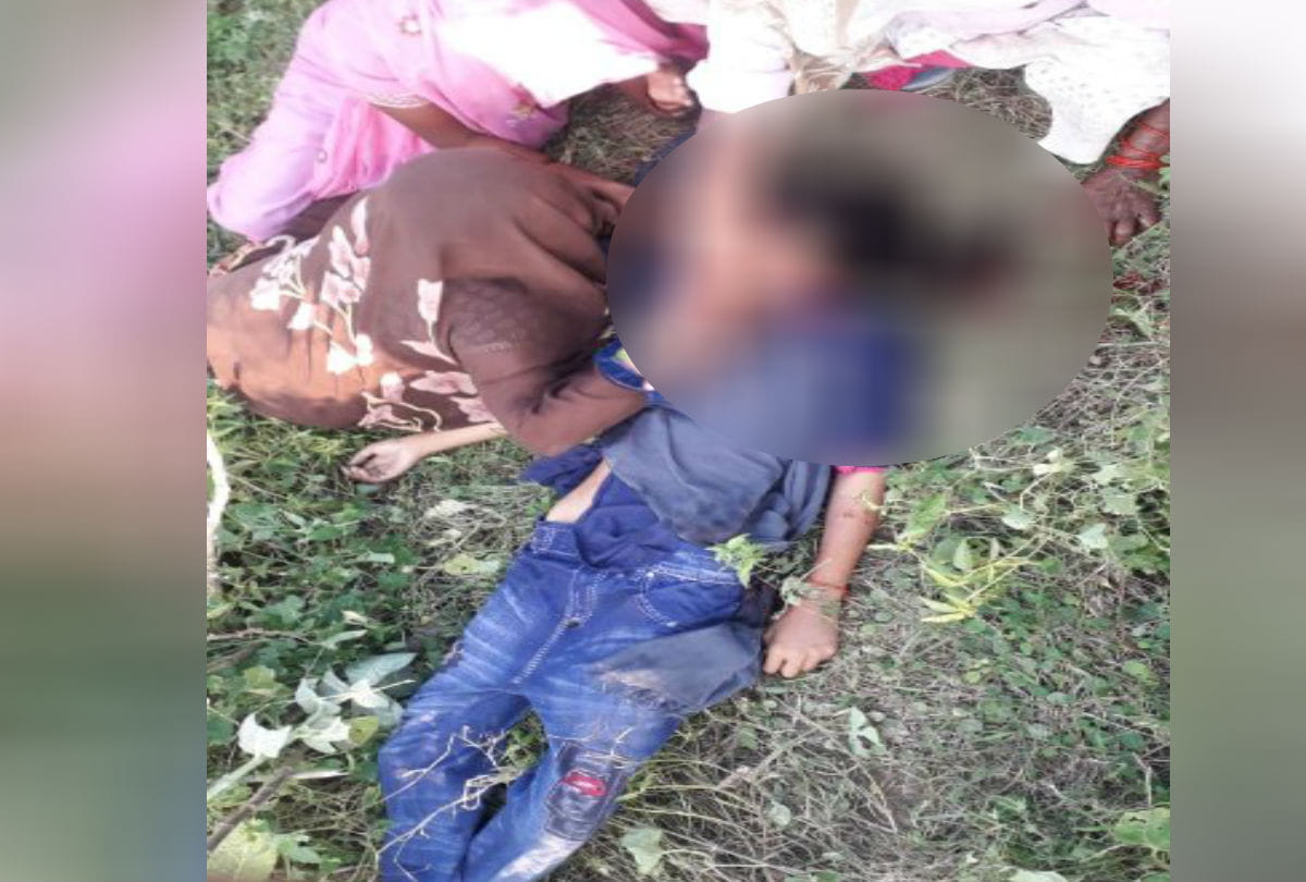 Two teen girls killed in car crash At Yamuna Express Way Mathura
