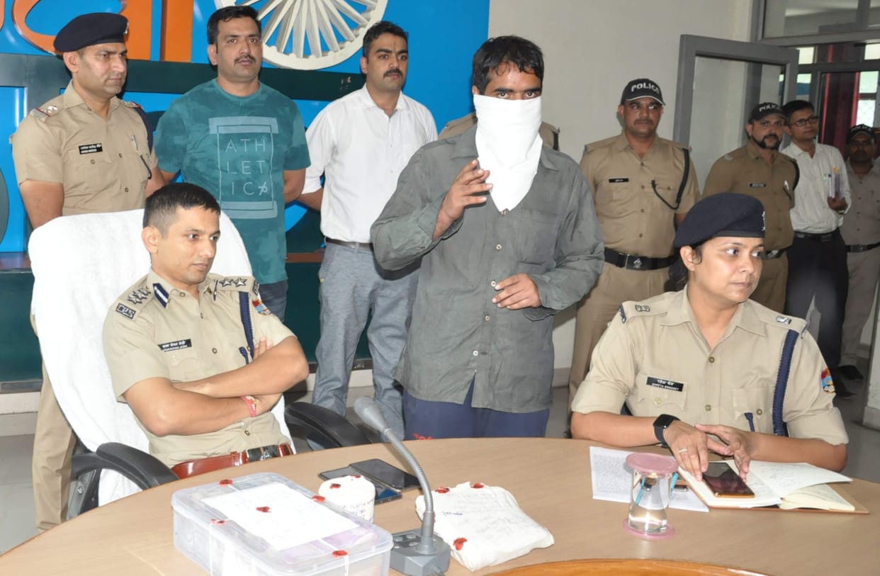 Rs. 9.65 lakh recovered from Hyder
