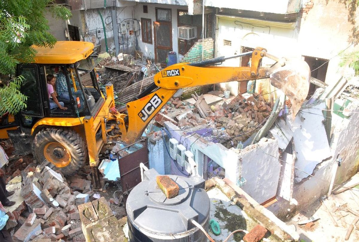 Bjp Leader Mobile Tower and encroachment removed in cantonment area