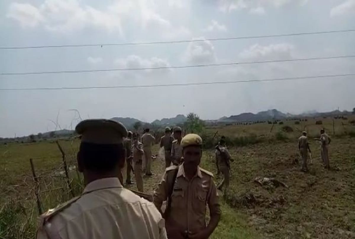 Two deadbodies found in gursarai investigation going on