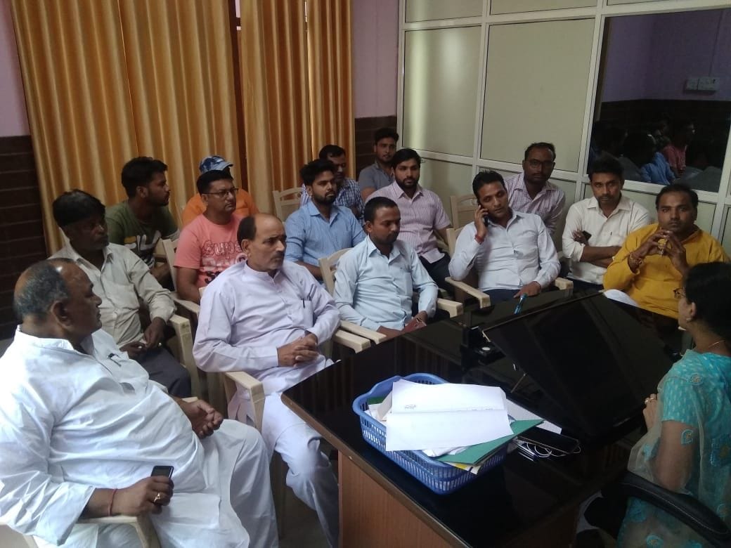 BJP activist hungama in EO office