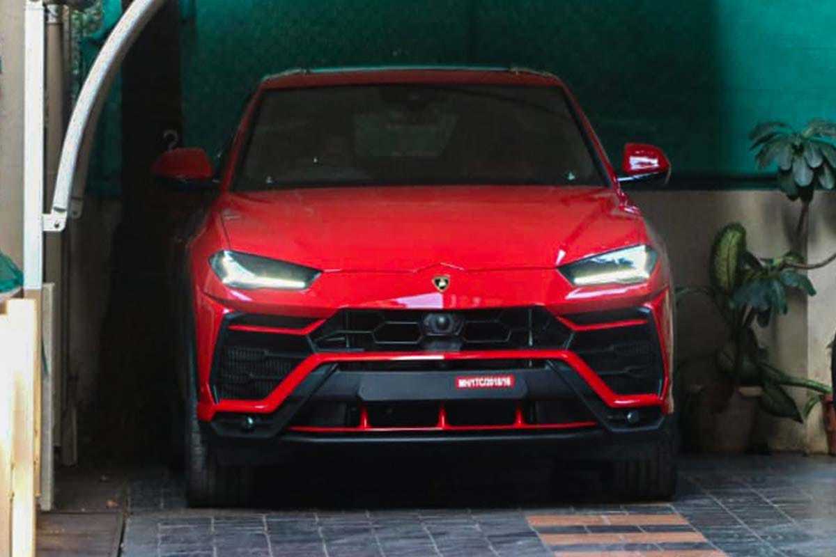 Ranveer Singh Spotted Driving Lamborghini Urus SUV Worth Rs 3 Crore