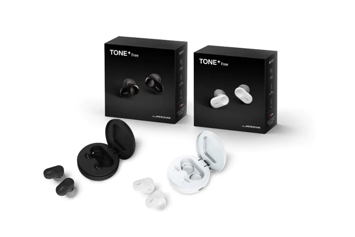 LG launched earbuds that clean themselves know details here