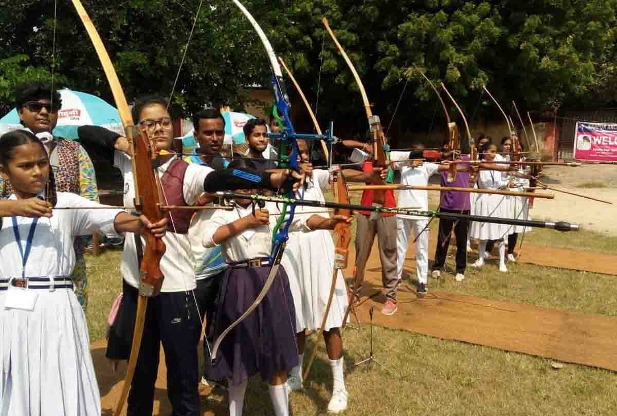 Girls show their skills in archery competition