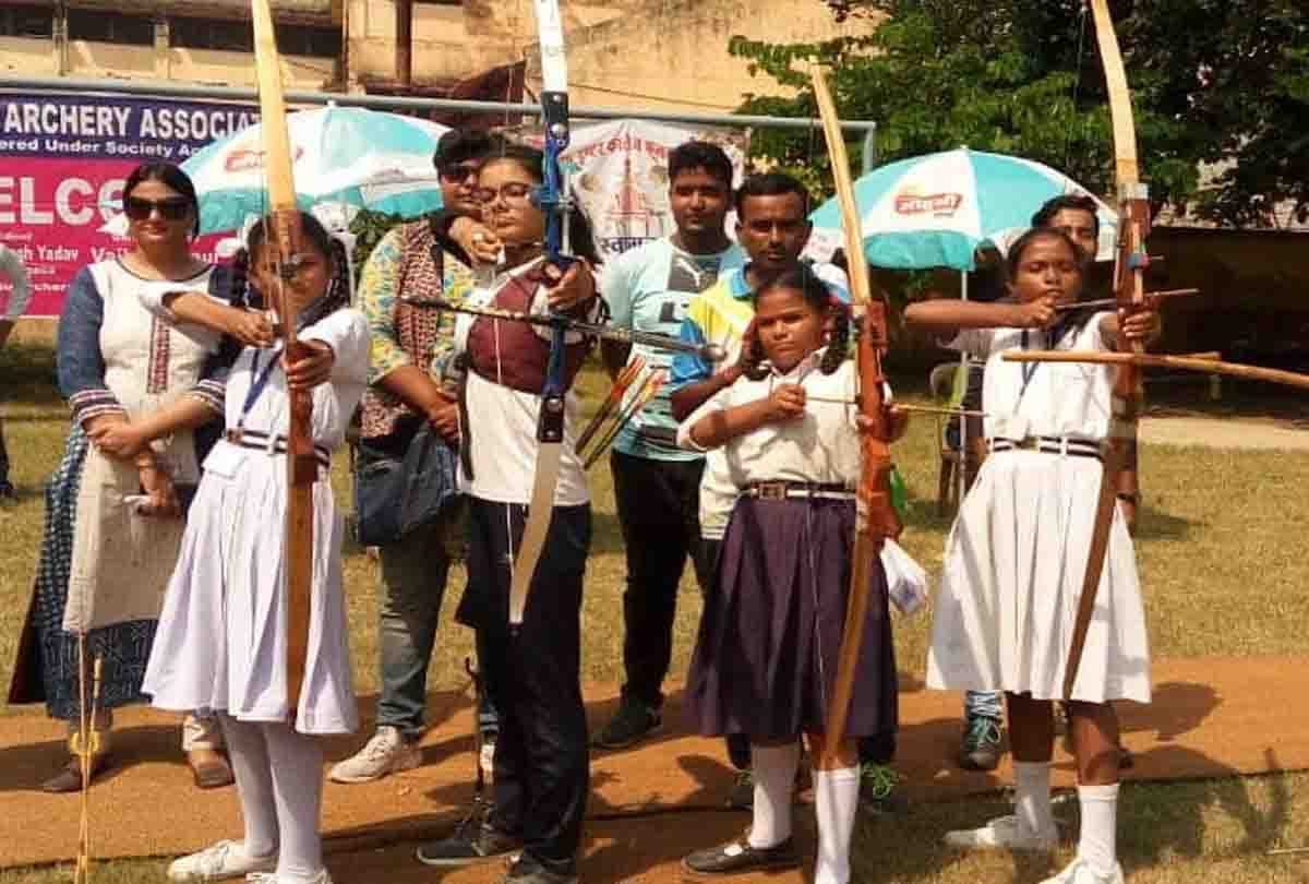 Girls show their skills in archery competition