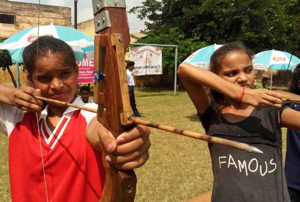 Girls show their skills in archery competition