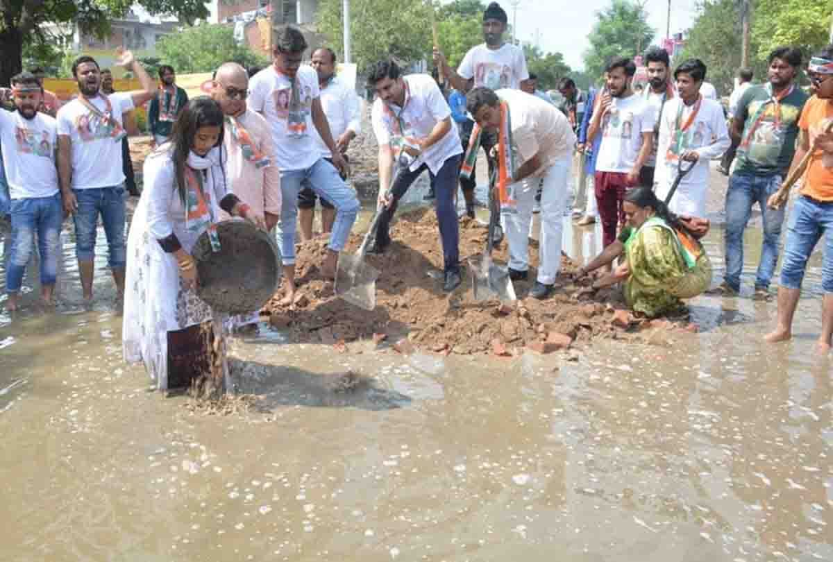 In the by-election, Congress nominated 25-year-old Karisma Thakur as its candidate.