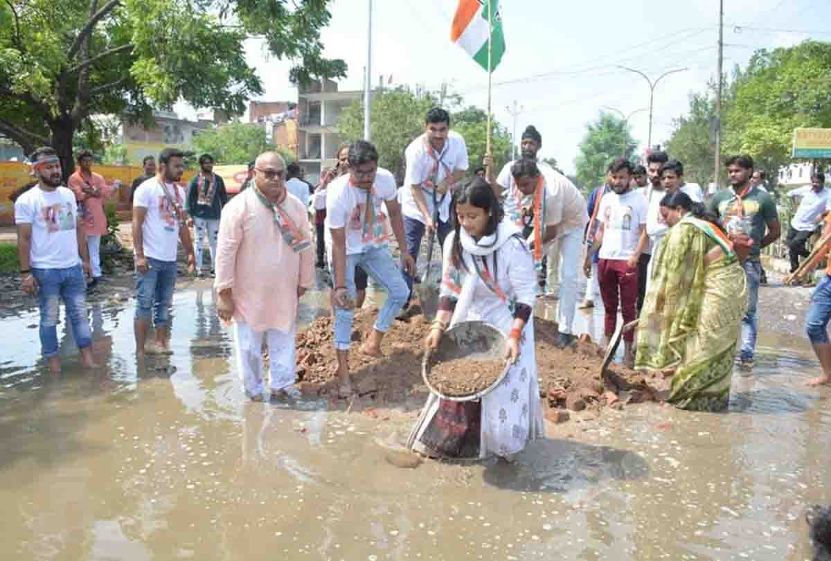 In the by-election, Congress nominated 25-year-old Karisma Thakur as its candidate.
