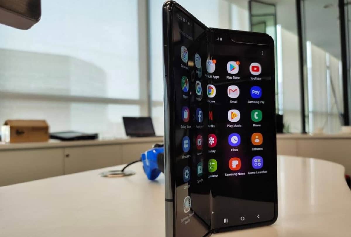 Worlds top foldable smartphones including galaxy fold and Huawei Mate X