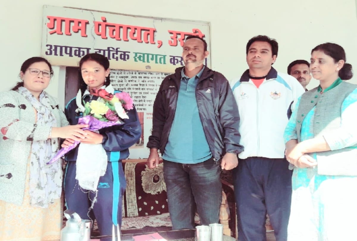 Tanisha from Kinnaur, Panchayat Pradhan honored in National Kabaddi competition