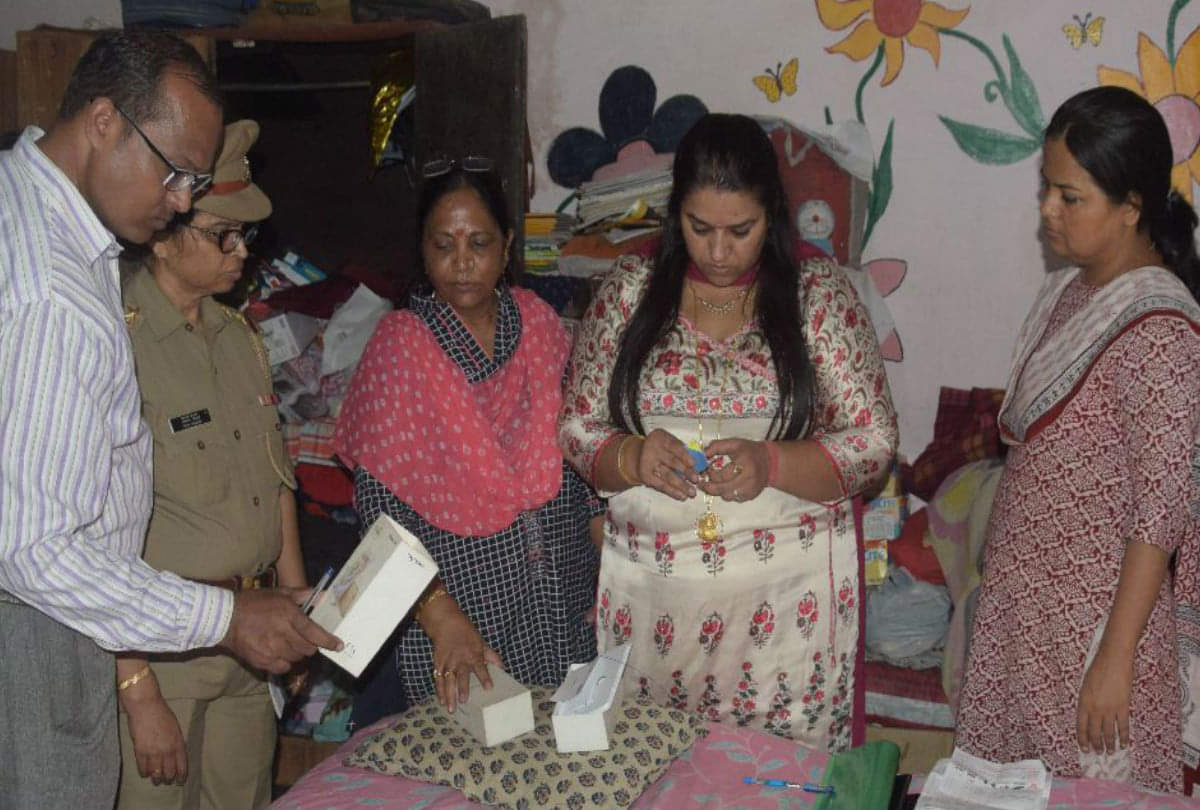 Sexual Assault With Girl in Orphanage Home Agra Update News in Hindi