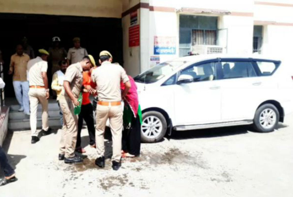 Victim Woman attempts self-immolation at SSP office agra