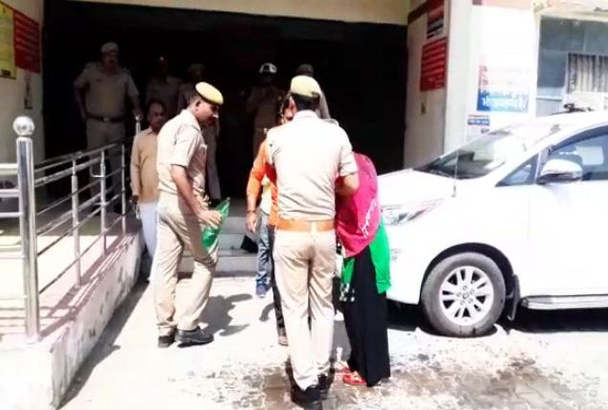 Victim Woman attempts self-immolation at SSP office agra