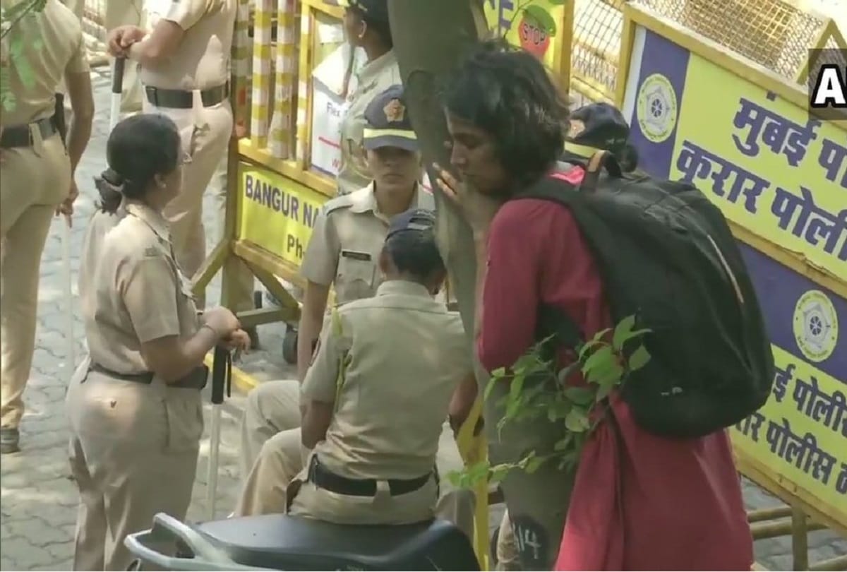 Aarey forest live updates, aaditya thackeray supports Save Aarey Protest against Mumbai police