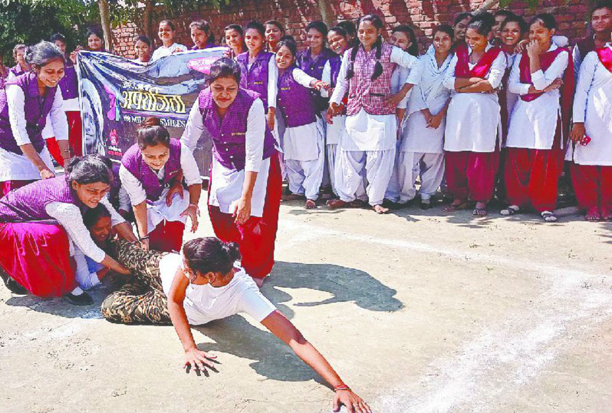 aparajita 100 million smiles Girls Play kabaddi in Etah