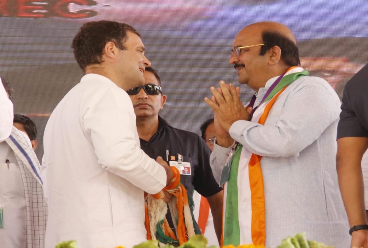 Congress leader from Gujarat Badruddin Shaikh resigns from all posts in the party