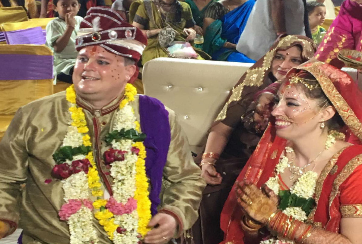 switzerland couple got married in hindu customs in mathura