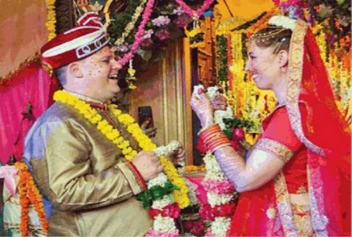 switzerland couple got married in hindu customs in mathura