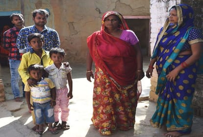 Two Dead from Dengue in Mainpuri latest news in hindi