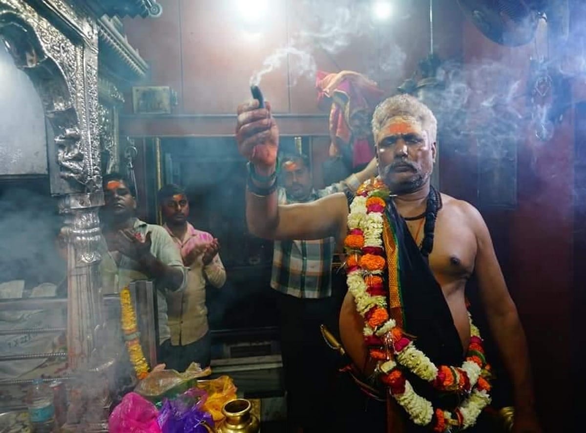Kaal Bhairav temple priest Mahendra Upadhyay dies varanasi