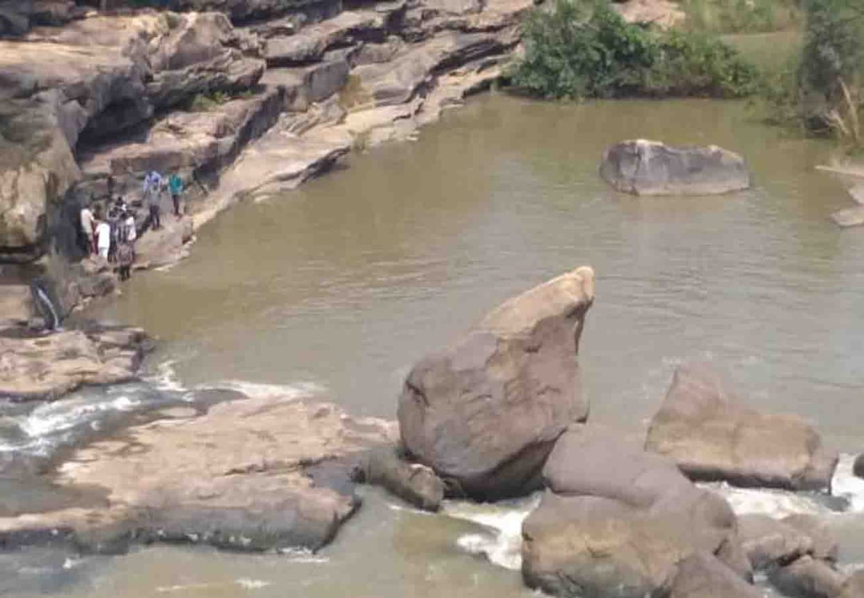 bardaha river in chitrakoot two people drowned