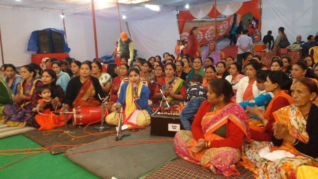 a crowed of devotee gathered at the devi temple