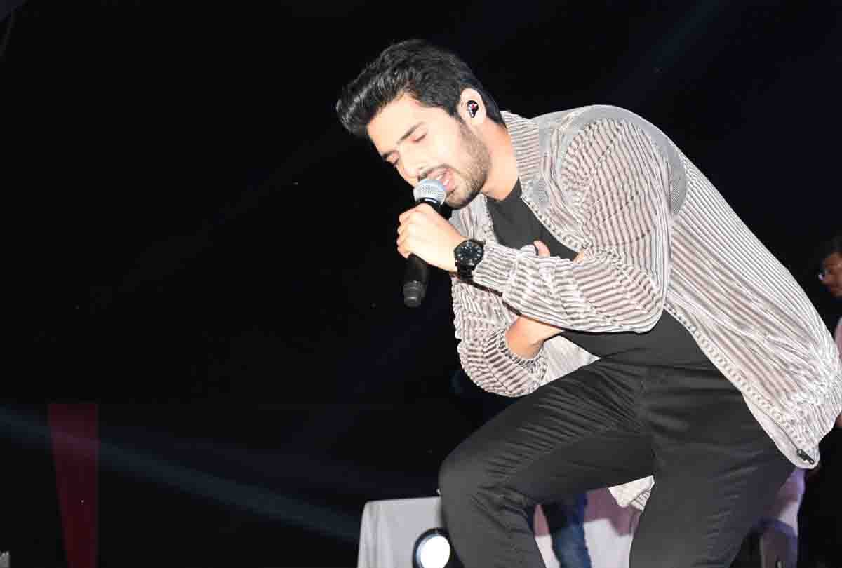 armaan malik talk about kanpur ke laddu