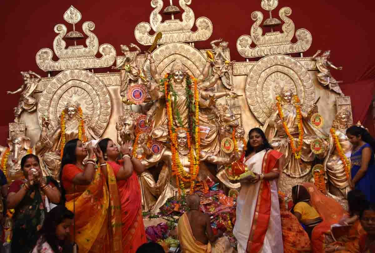 Shardiya Navratri 2020 these Mantra to please Goddess Durga