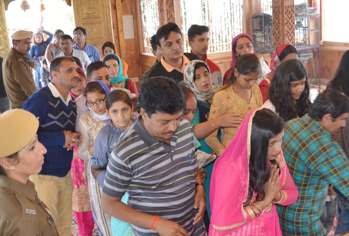 Two Lakh Devotees Paid Obeisance in shakti peeths of himachal pradesh