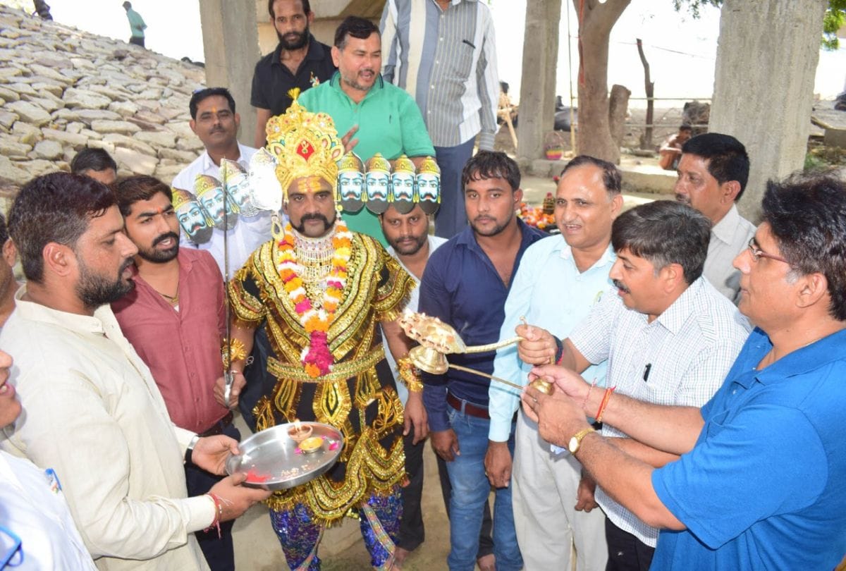dussehra 2019 people worship ravana on vijayadashami in mathura