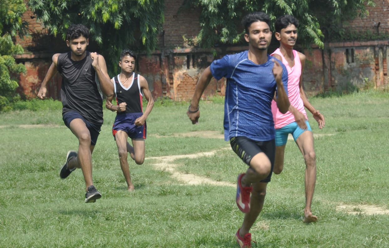 Priyamvada first in 100 meter race, Shikha got second place