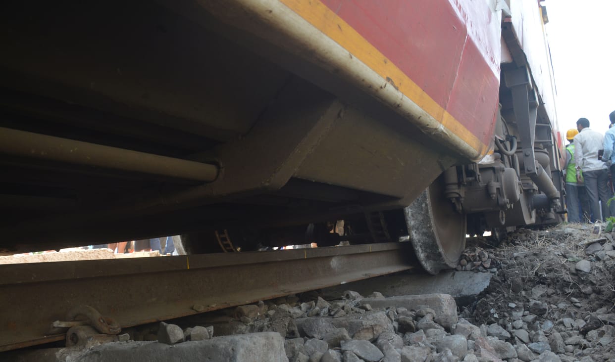 train derailed