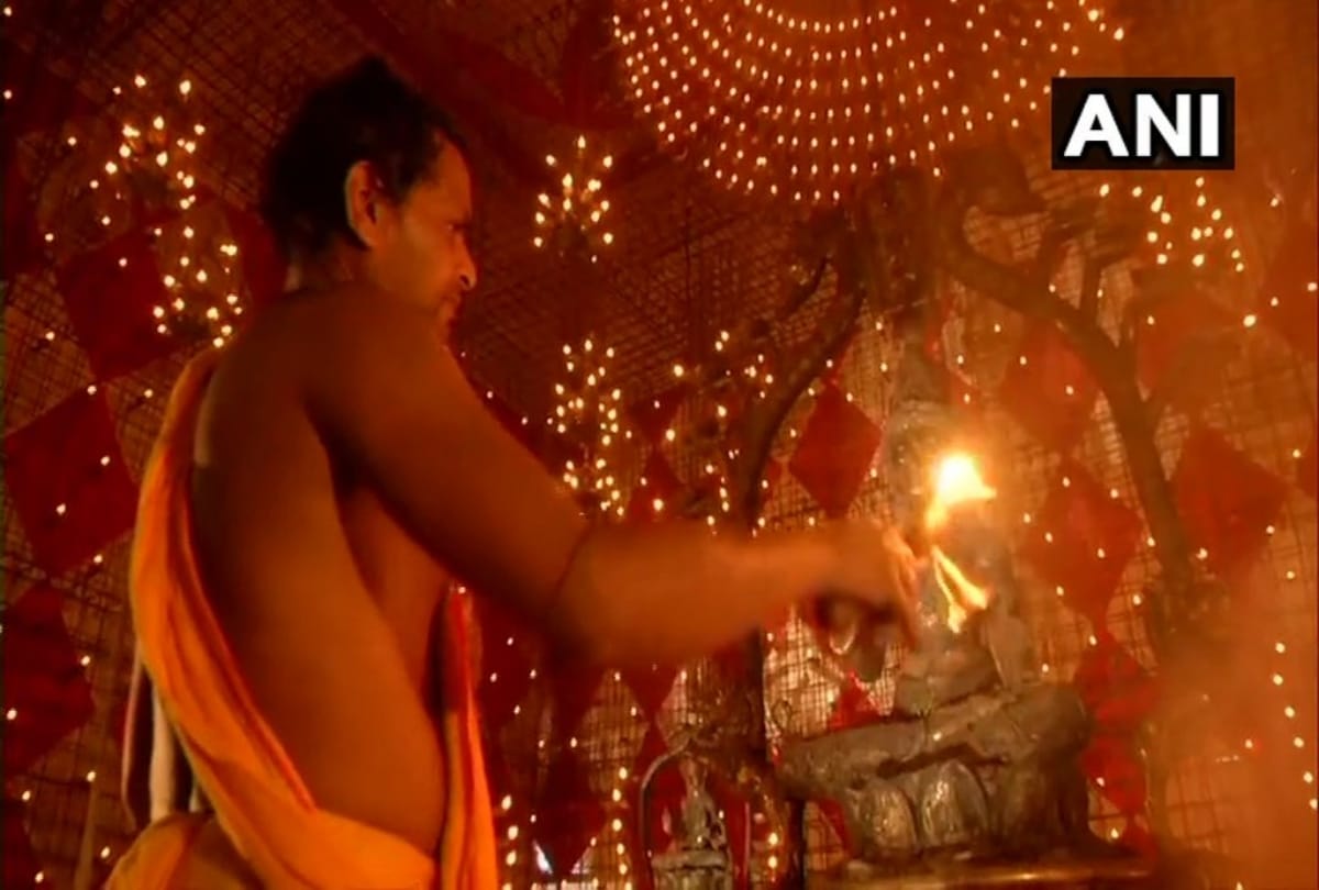 Controversy over Ajan ringing in Beliaghata 33 pally Durga Puja pandal in Kolkata, case registered