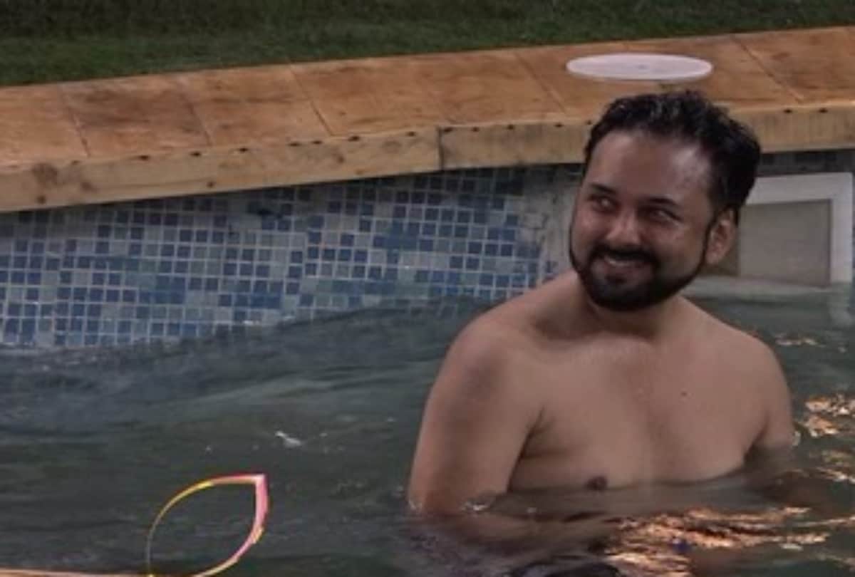 Bigg Boss 13 Siddharth Dey get romantic for Shefali and Mahira Sharma Paras Chhabra come together