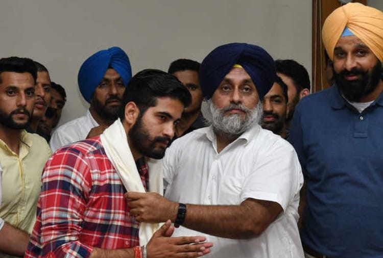 Punjab University Student Council President Chetan Chaudhary Efforting to Open Closed Gym
