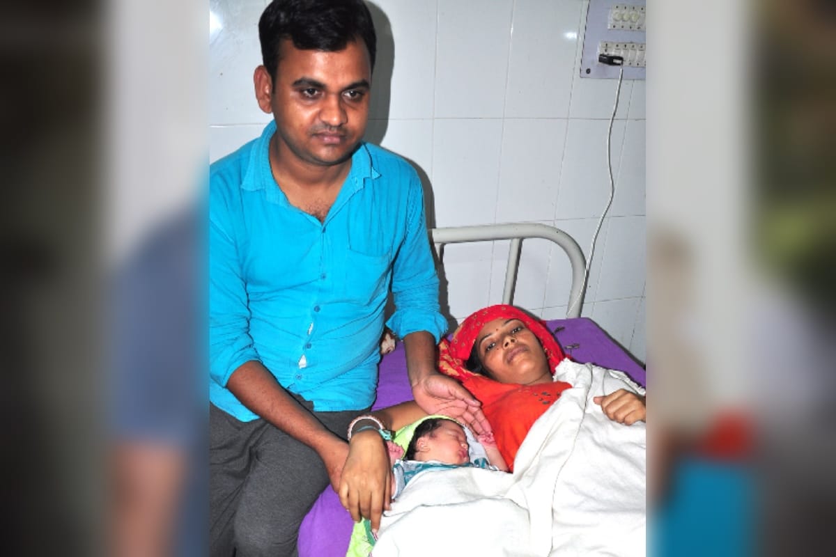 Saharanpur news, parents welcome daughter as a new born baby in navratri